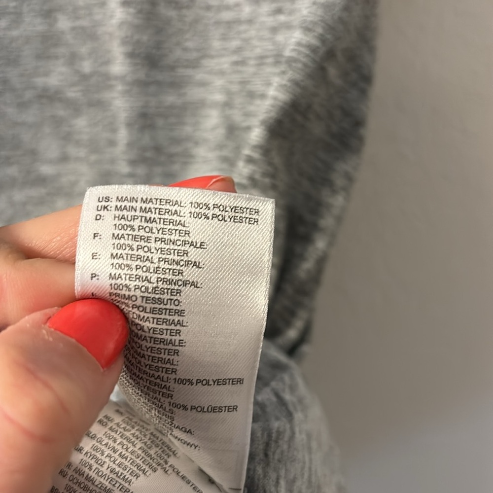 Adidas Basic Gray Tee Size Medium - image 4